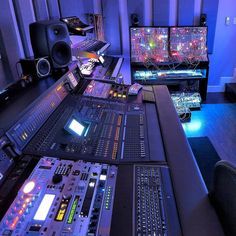 Можно ли записать на ноты вещь транс-психоделика для исполнения другими?