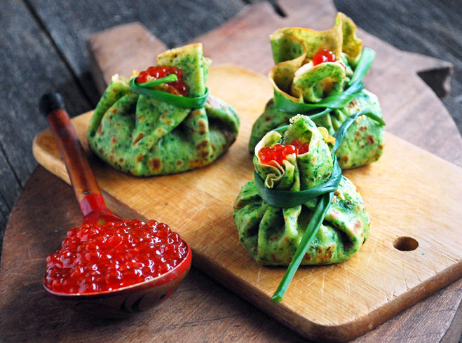 Как приготовить блинчики из шпината с семгой?