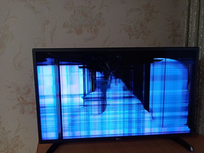 Подлежит ли ремонту телевизор с разбитой матрицей?