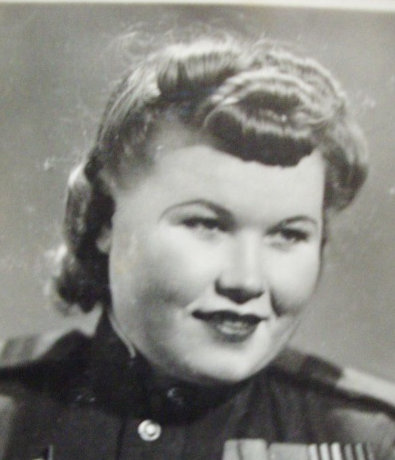 Можно ли назвать женщину на фото русской красавицей?